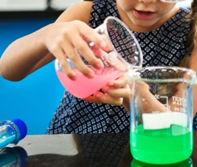 Une classe découverte scientifique pour cet été pour vos enfants une bonne ou une mauvaise idée